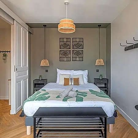 Felix Appart'Hotel - Climatisation, Arrivee Autonome, Centre De Romans Sur Isere Hotel