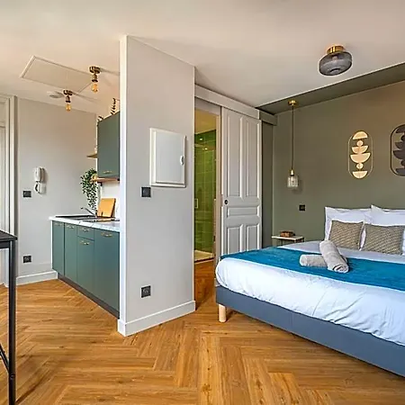 Felix Appart'Hotel - Climatisation, Arrivee Autonome, Centre De Romans Sur Isere Hotel